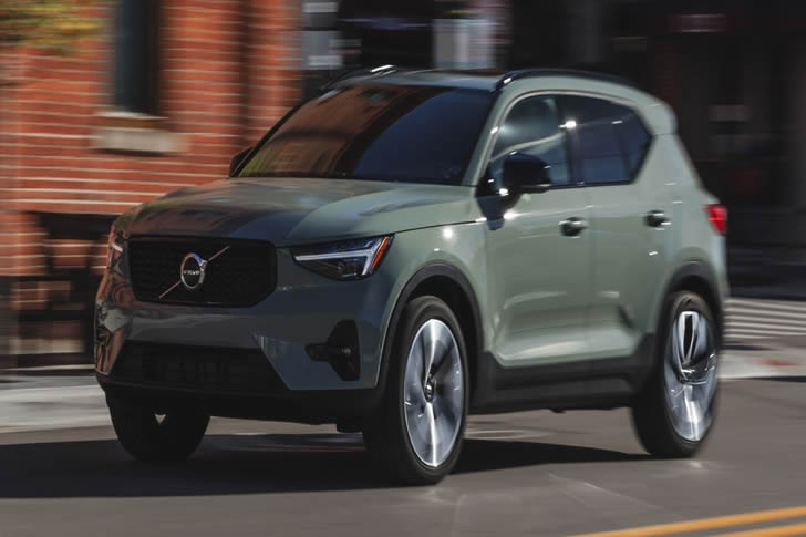 How to Choose the Right Volvo XC40 Trim for Your Lifestyle